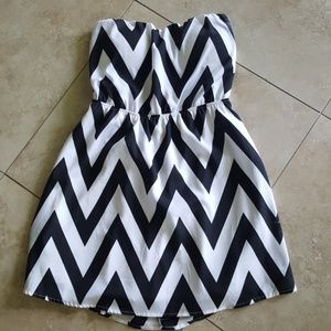 Black & white strapless dress